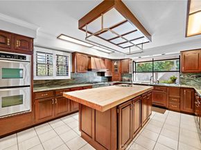 1851 Pitcairn, Costa Mesa CA 92626