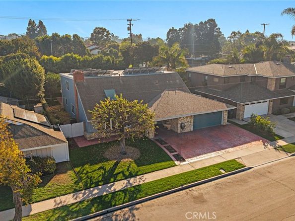 1851 Pitcairn, Costa Mesa CA 92626