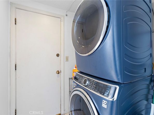 1851 Pitcairn, Costa Mesa CA 92626