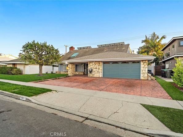 1851 Pitcairn, Costa Mesa CA 92626
