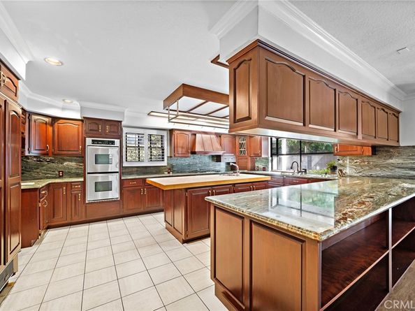 1851 Pitcairn, Costa Mesa CA 92626