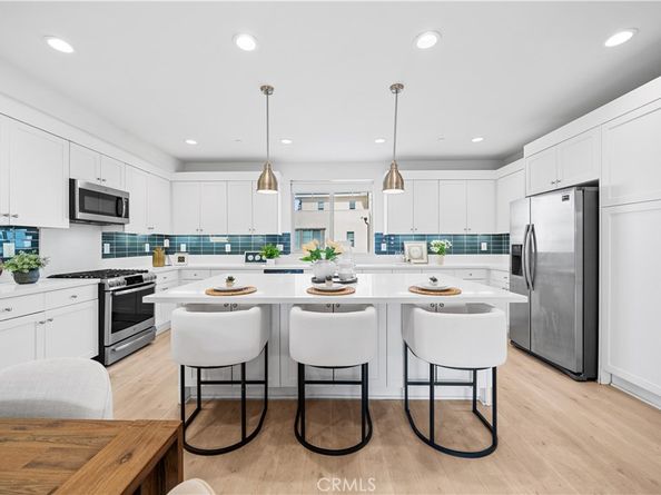 115 Episode, Irvine CA 92618