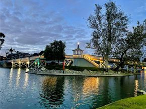 11 Fallingstar, Irvine CA 92614