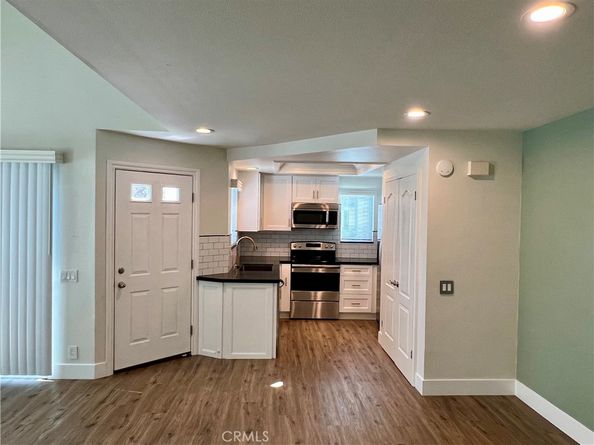 11 Fallingstar, Irvine CA 92614