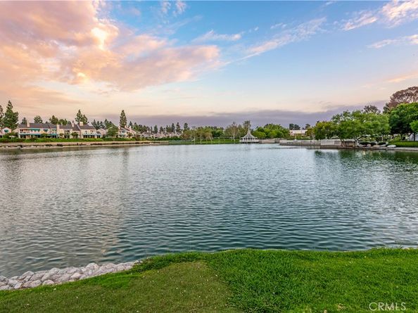 11 Fallingstar, Irvine CA 92614