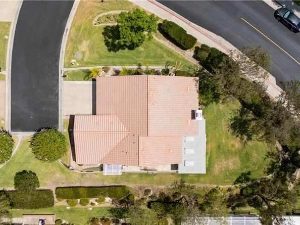 23721 Villena, Mission Viejo CA 92692