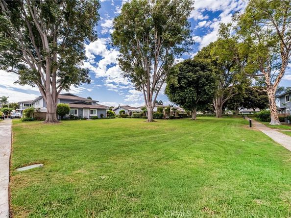 16396 Vista Roma, Huntington Beach CA 92649