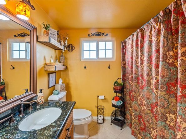 2014 E 20th Street, Santa Ana CA 92705