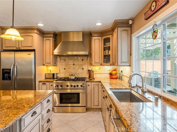 2014 E 20th Street, Santa Ana CA 92705