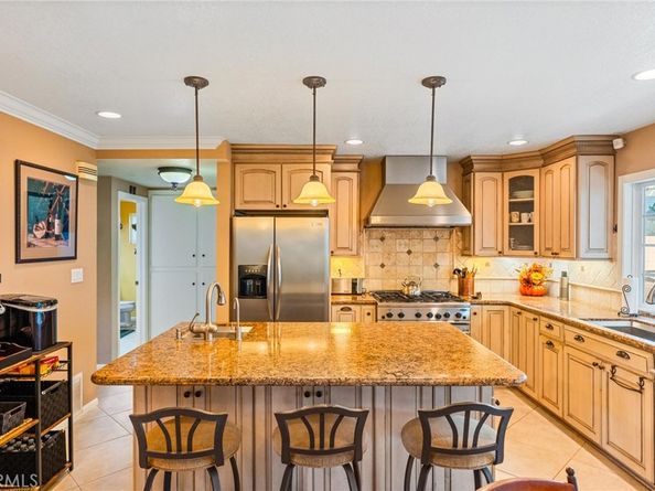 2014 E 20th Street, Santa Ana CA 92705