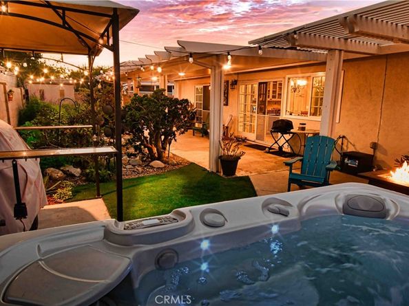 2014 E 20th Street, Santa Ana CA 92705