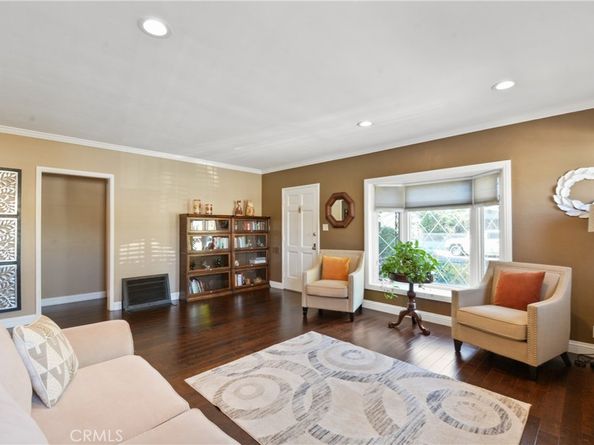 5594 Myrtle Avenue, Long Beach CA 90805