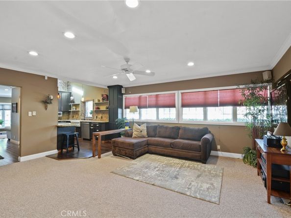 5594 Myrtle Avenue, Long Beach CA 90805