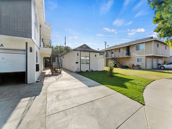 308 S Laurel Street, Santa Ana CA 92704