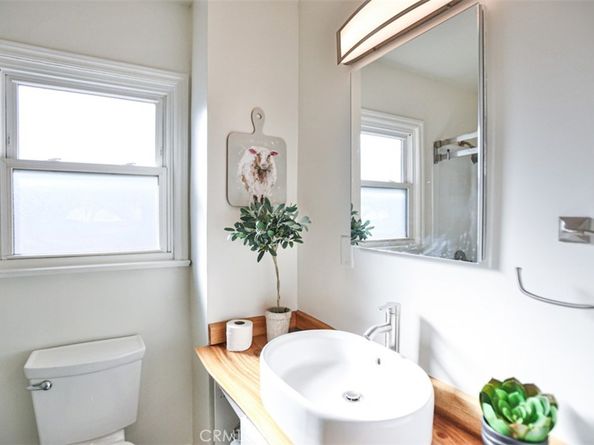 6851 Coachella, Long Beach CA 90805