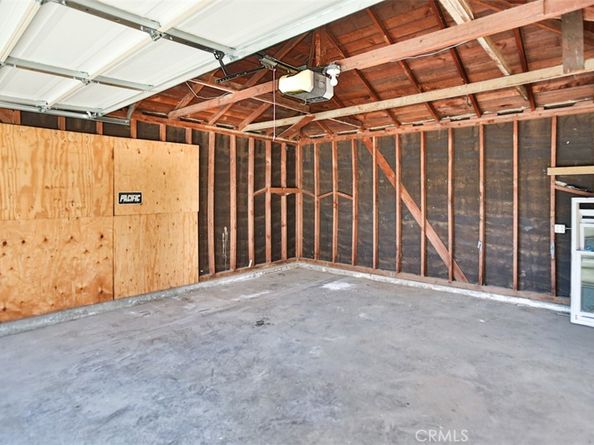 6851 Coachella, Long Beach CA 90805
