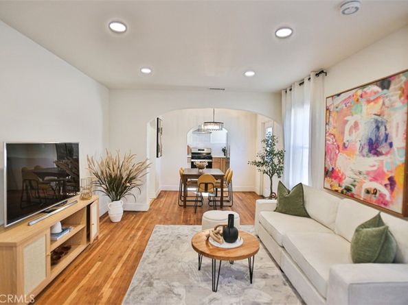 6851 Coachella, Long Beach CA 90805