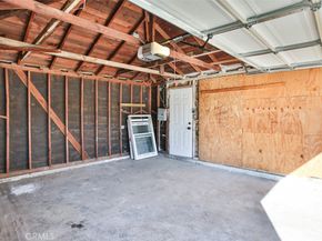 6851 Coachella, Long Beach CA 90805