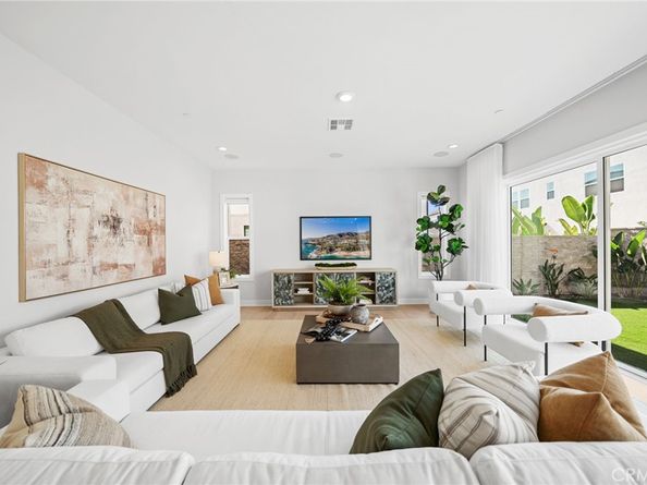 181 Buckeye, Lake Forest CA 92630