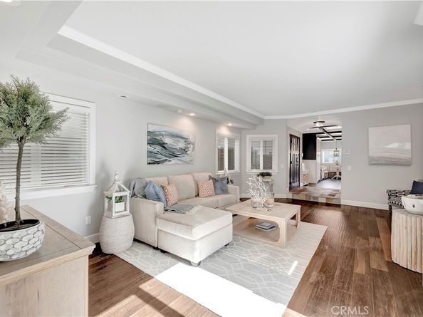 621 8th Street, Huntington Beach CA 92648