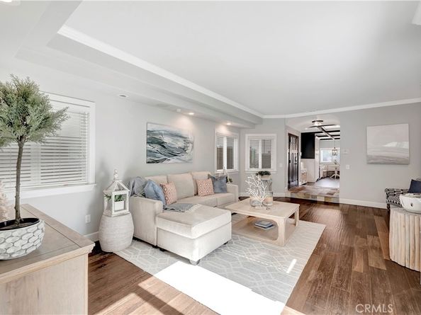 621 8th Street, Huntington Beach CA 92648