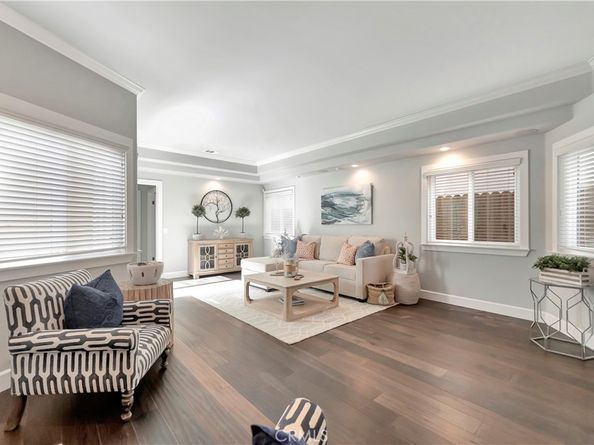 621 8th Street, Huntington Beach CA 92648