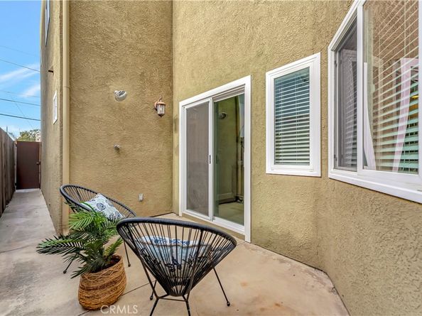 621 8th Street, Huntington Beach CA 92648