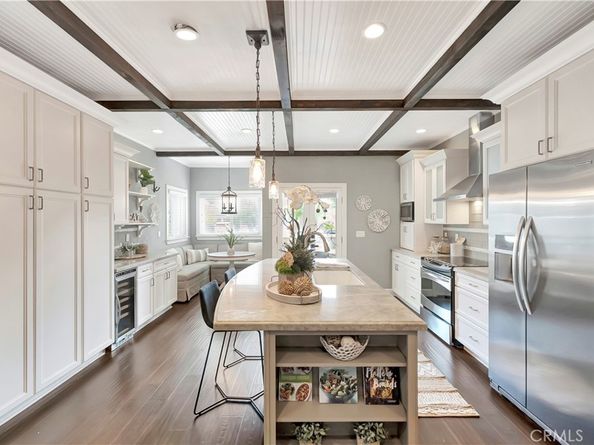 621 8th Street, Huntington Beach CA 92648