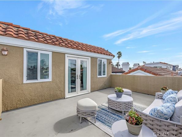 621 8th Street, Huntington Beach CA 92648