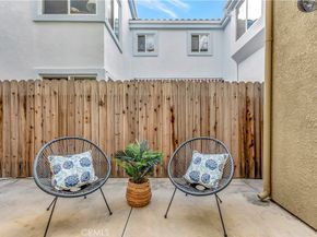 621 8th Street, Huntington Beach CA 92648