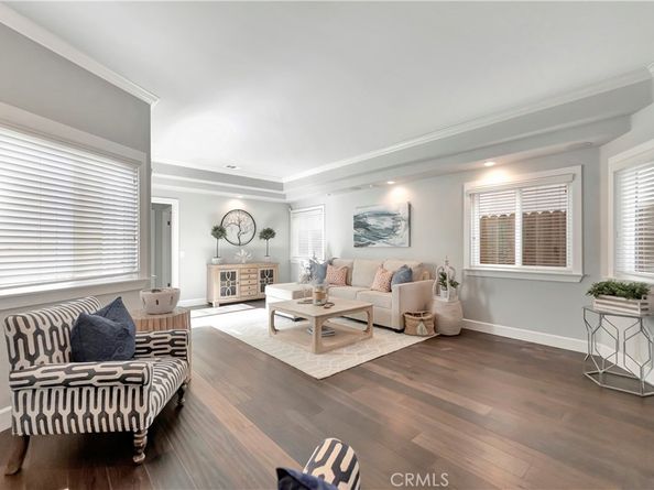 621 8th Street, Huntington Beach CA 92648