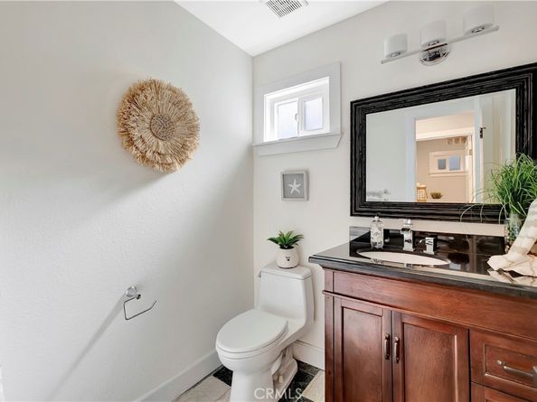621 8th Street, Huntington Beach CA 92648