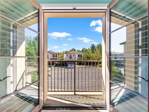 51 Thoroughbred, Irvine CA 92602