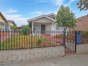 1331 W Manchester Avenue