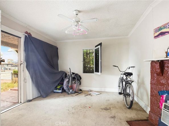 1331 W Manchester Avenue, Los Angeles CA 90044