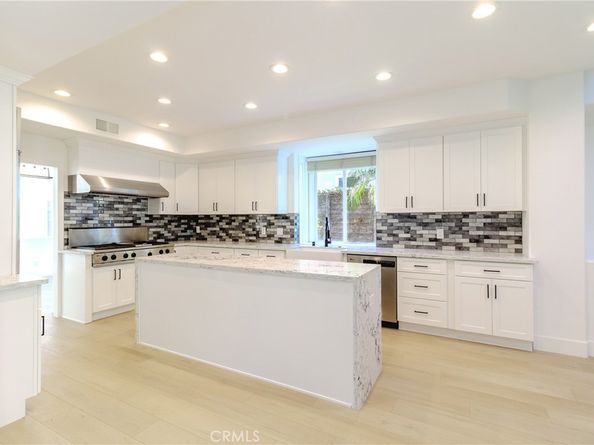6581 Silverspur Lane, Huntington Beach CA 92648
