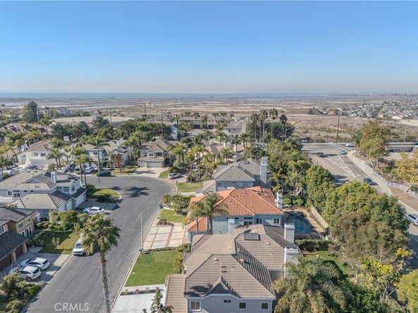 6581 Silverspur Lane, Huntington Beach CA 92648