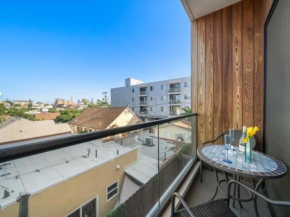 3221 Robinson Lane, Los Angeles CA 90026