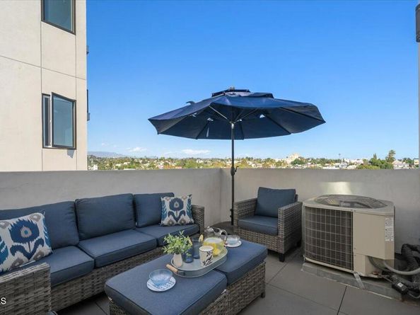 3221 Robinson Lane, Los Angeles CA 90026