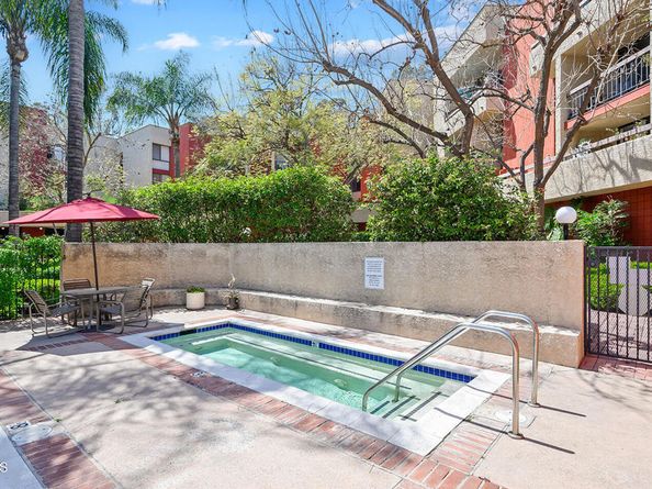 3961 Via Marisol 218, Los Angeles CA 90042