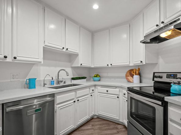 3961 Via Marisol 218, Los Angeles CA 90042