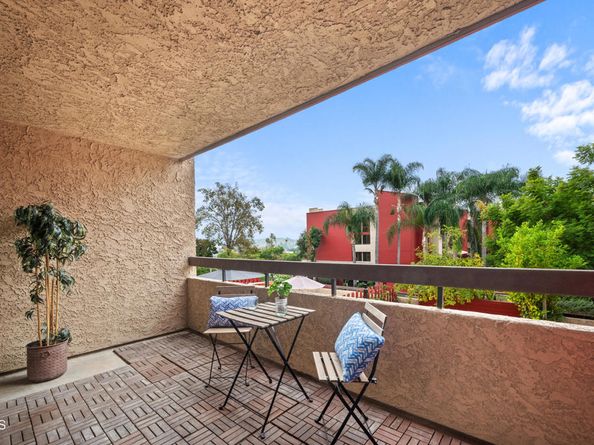 3961 Via Marisol 218, Los Angeles CA 90042