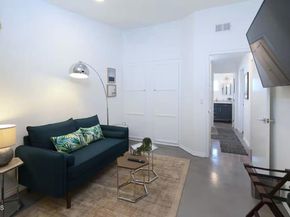 7824 Tujunga Avenue, North Hollywood CA 91605