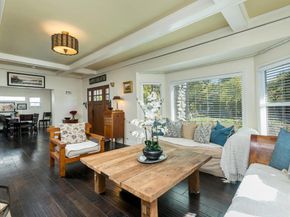 1955 N Los Robles Avenue, Pasadena CA 91104