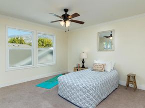 1955 N Los Robles Avenue, Pasadena CA 91104