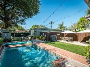 1955 N Los Robles Avenue, Pasadena CA 91104