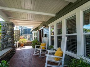 1955 N Los Robles Avenue, Pasadena CA 91104