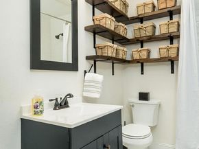 1955 N Los Robles Avenue, Pasadena CA 91104