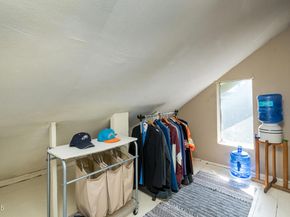 1955 N Los Robles Avenue, Pasadena CA 91104