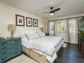 1955 N Los Robles Avenue, Pasadena CA 91104